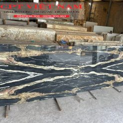 Đá hoa cương màu đen vân vàng tại kho đá CPT Việt Nam ghép tranh đối xứng